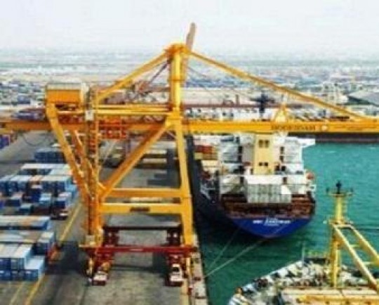 انصارالله: ائتلاف عربی مانع ورود ۱۵ کشتی حامل سوخت و غذا به حدیده شد