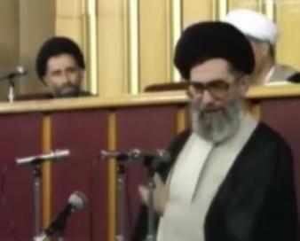 فیلمی دیده نشده از لحظات رأی‌گیری مجلس خبرگان برای انتخاب آیت‌الله خامنه‌ای به عنوان رهبر انقلاب