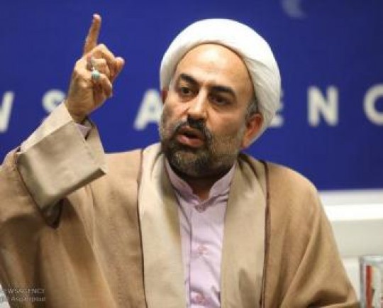 شرح عاشورا نیازمند تکثر است/ رسانه‌های دینی ما ناقص و ضعیف هستند
