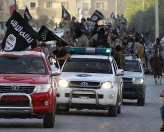 رژه نظامی داعش در حومه صلاح الدین عراق