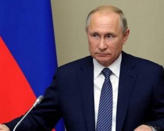 پوتین قانون افزایش مالیات بر درآمد روسیه را امضا کرد