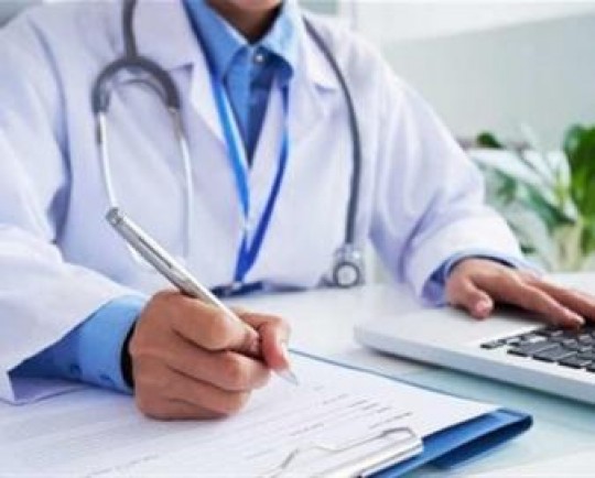 شیوه پرداخت مبتنی بر عملکرد پزشکان مخالف با شرع و قانون اساسی است