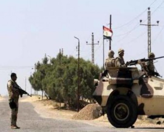 ۵ نظامی مصر در حمله داعش به صحرای سینا کشته شدند