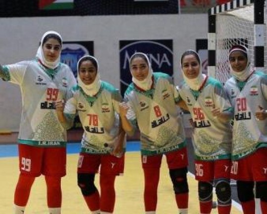 سومین برد تیم ملی هندبال زنان ایران در آسیا/ دختران ایران در یک قدمی تاریخ‌سازی و جهانی شدن