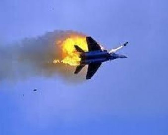 انهدام یک فروند جنگنده بر فراز آسمان «مأرب» یمن