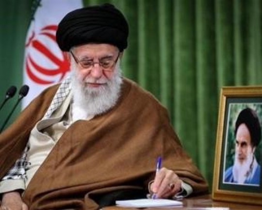 پاسخ آیت‌الله خامنه‌ای به استفتاء درباره خرید گوشت در کشورهای غیر اسلامی 