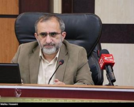 استاندار مرکزی: آب سنگین خنداب و صنایع آذرآب نیازمند حمایت ویژه سازمان انرژی اتمی است