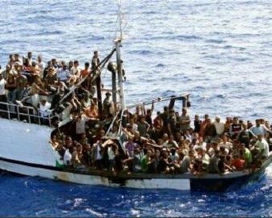 واژگونی قایق حامل پناهندگان در سواحل یونان