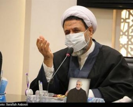 امام جمعه کرمان: نسل جوان را باید در برابر تهاجم فرهنگی دشمن مجهز کنیم