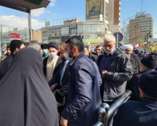 حضور حجت‌الاسلام مجتبی خامنه‌ای در راهپیمایی 22 بهمن 
