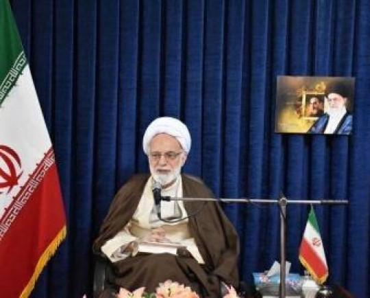 اولویت حوزه های علمیه تربیت طلاب انقلابی و جهاد تبیین باشد