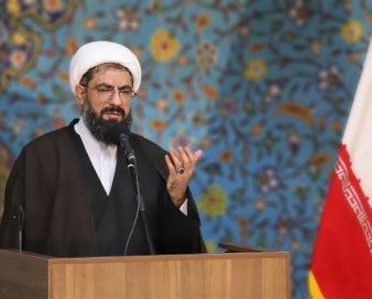امام جمعه همدان: در عرصه تربیتی میدان را به دشمن واگذار کرده‌ایم/ اکثریت جامعه به حجاب معتقد است
