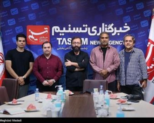 کارگردان  توقف ممنوع : سراغ بازیگران اصلی پرونده هسته‌ای رفتیم / روایتی از گفت‌وگو با ولایتی، احمدی‌نژاد و صالحی