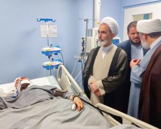 مدیر حوزه‌های علمیه از طلبه مضروب در قم عیادت کرد