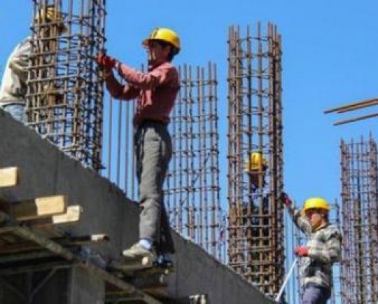 موافقت مجلس با دوفوریت طرح اصلاح قانون بیمه کارگران ساختمانی