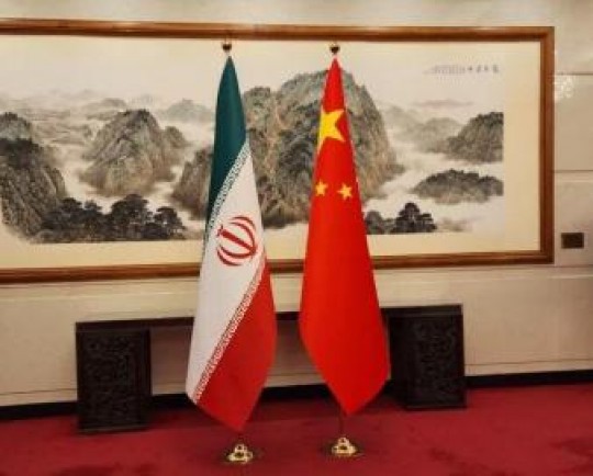 آمادگی برای تسهیل حضور فعالان اقتصادی چین در شهرک‌های صنعتی ایران