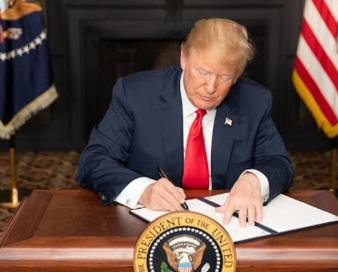 ممنوعیت سفر ترامپ برای ۱۲ کشور از روز دوشنبه اجرایی میشود