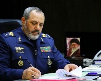 پیام‌های تبریک وزیر دفاع در پی انتصاب فرماندهان جدید نیرو‌های مسلح