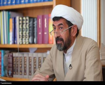 تهدید مقام معظم رهبری تهدید کل نظام اسلامی است