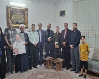 ‏گزارشی از مراسم روز قلم و تقدیر از نویسنده سمانه کاویانی در نیشابور