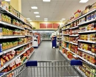توزیع بیش از 3 هزار تن کالای اساسی در قزوین طی جنگ 12روزه اقتصادی